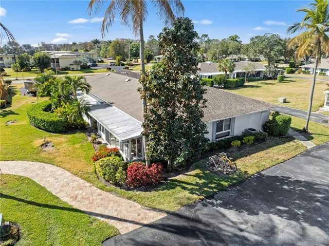 87  Glades  BLVD, Naples, FL 34112
