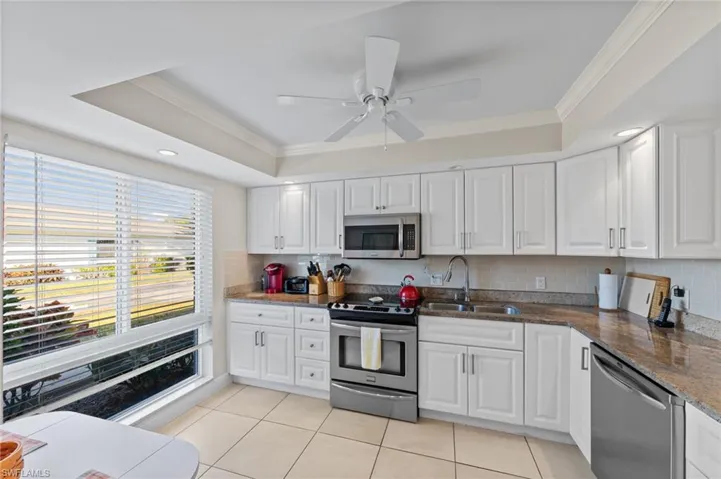 87  Glades  BLVD, Naples, FL 34112