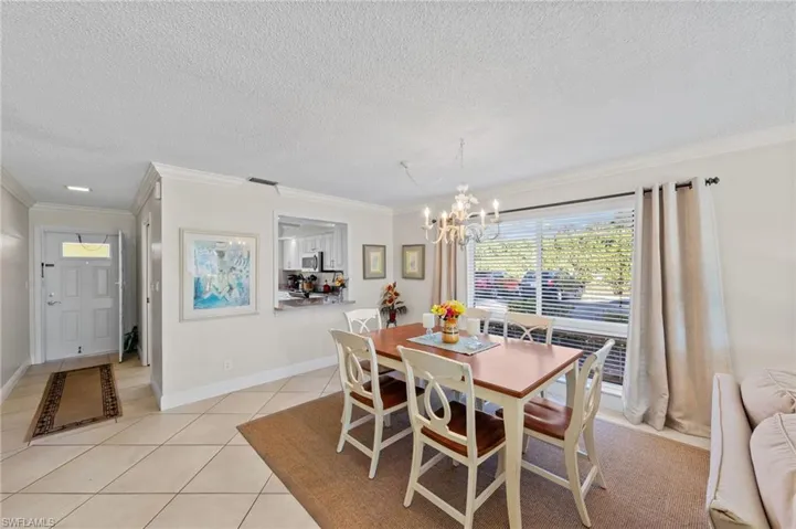 87  Glades  BLVD, Naples, FL 34112