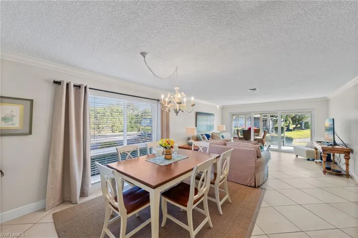 87  Glades  BLVD, Naples, FL 34112