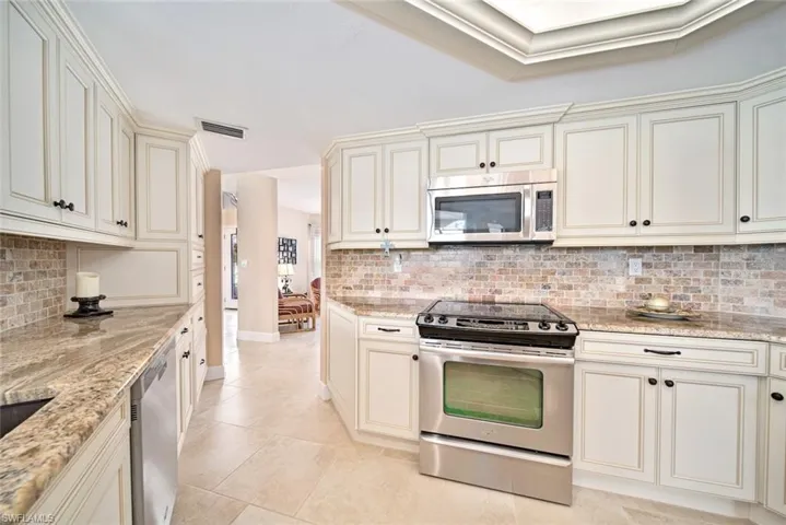 15541 Fiddlesticks BLVD, FORT MYERS FL 33912