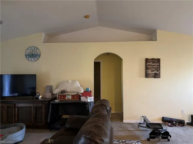 9221  Buckingham  RD, Fort Myers, FL 33905