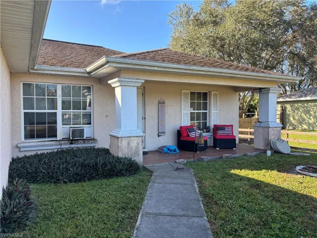 9221  Buckingham  RD, Fort Myers, FL 33905