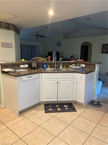 9221  Buckingham  RD, Fort Myers, FL 33905