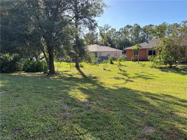 9221  Buckingham  RD, Fort Myers, FL 33905