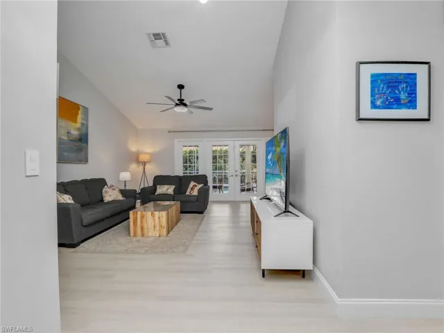 2554 Outrigger Ln, Naples, Florida 34104