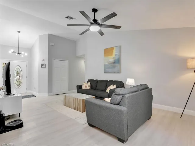 2554 Outrigger Ln, Naples, Florida 34104