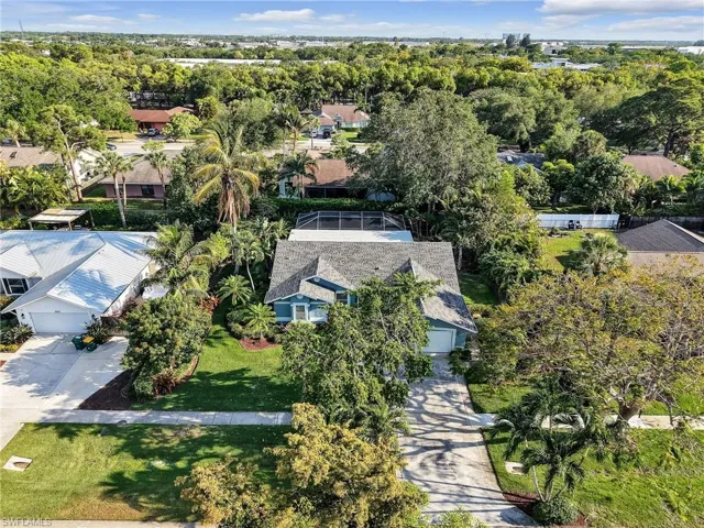 2554 Outrigger Ln, Naples, Florida 34104