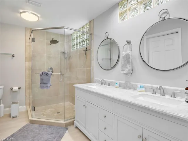 2554 Outrigger Ln, Naples, Florida 34104