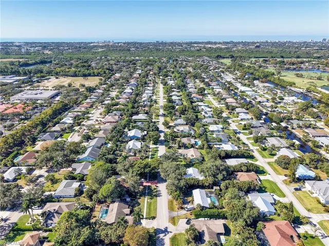 2554 Outrigger Ln, Naples, Florida 34104