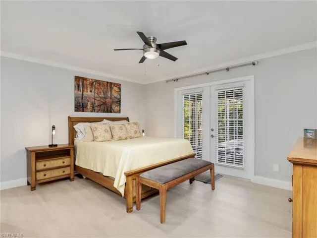 2554 Outrigger Ln, Naples, Florida 34104