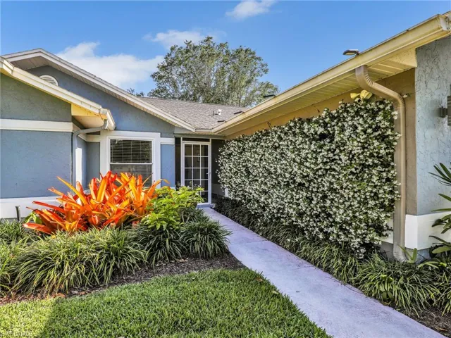 2554 Outrigger Ln, Naples, Florida 34104