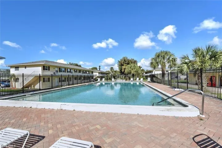 3325 Airport Rd N U5, Naples, Florida 34105