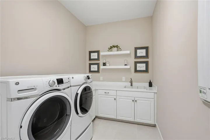 3317 Belon Ln, Naples, Florida 34114