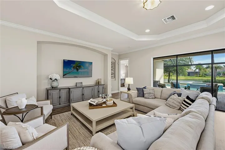 3317 Belon Ln, Naples, Florida 34114