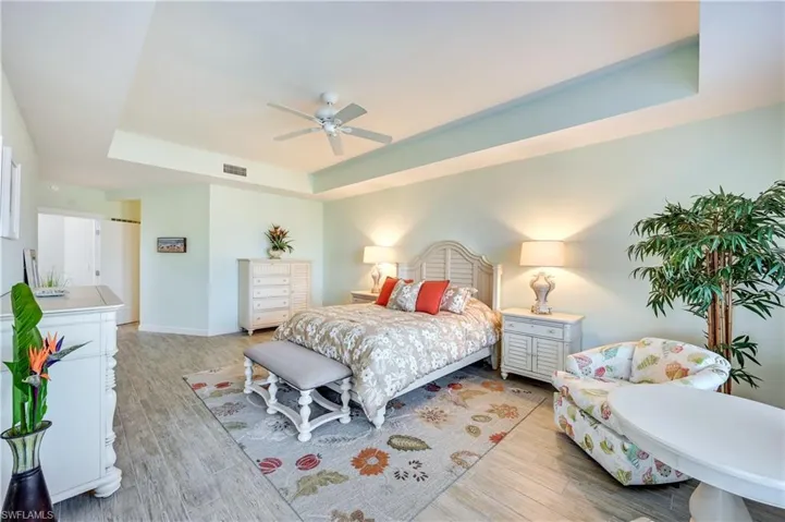 Large primary suite