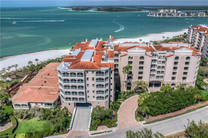 2000 Royal Marco Way