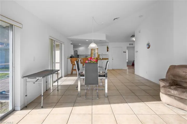2 Greens Cir, Lehigh Acres, Florida 33936