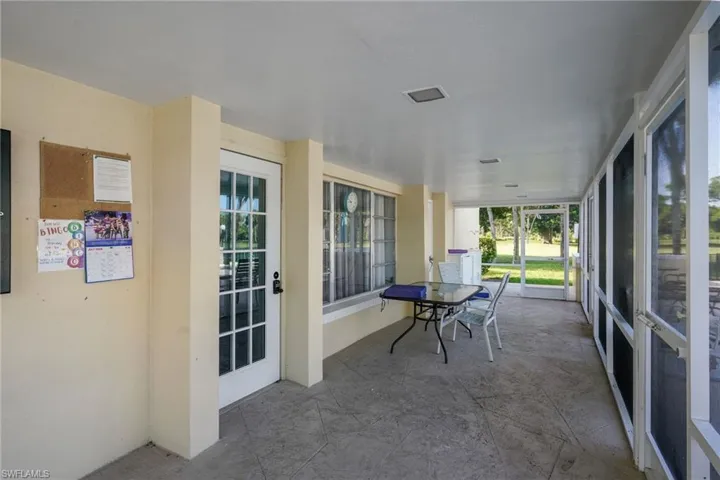 2 Greens Cir, Lehigh Acres, Florida 33936