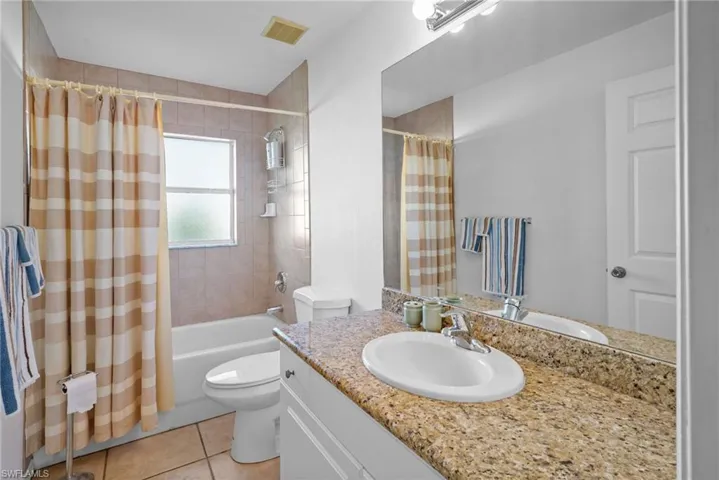 2 Greens Cir, Lehigh Acres, Florida 33936