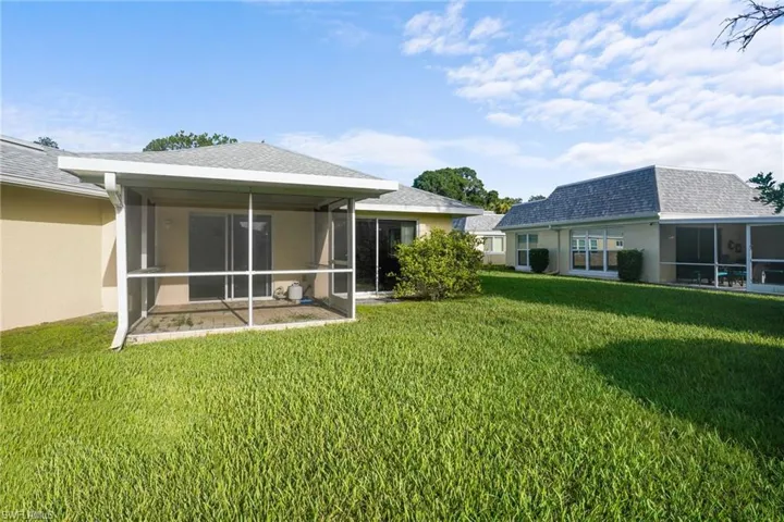 2 Greens Cir, Lehigh Acres, Florida 33936