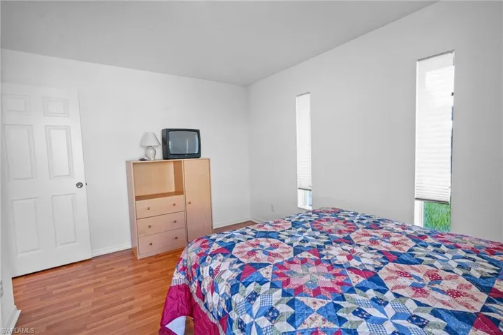 2 Greens Cir, Lehigh Acres, Florida 33936