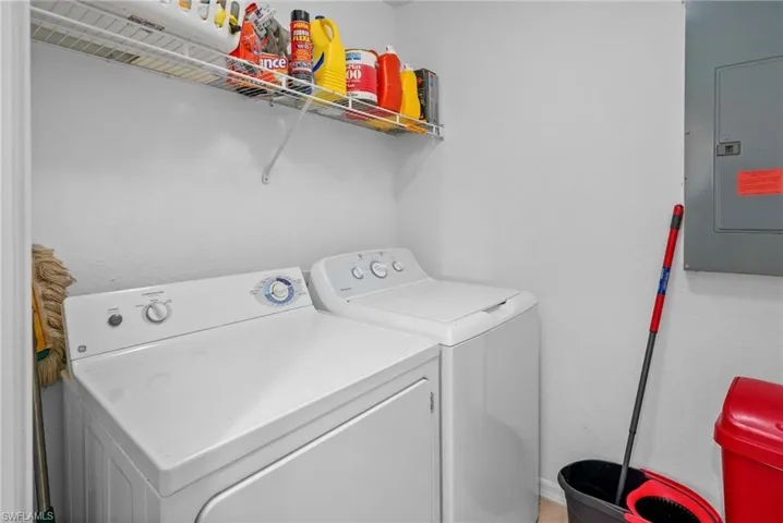 2 Greens Cir, Lehigh Acres, Florida 33936