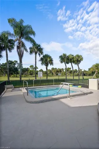 2 Greens Cir, Lehigh Acres, Florida 33936