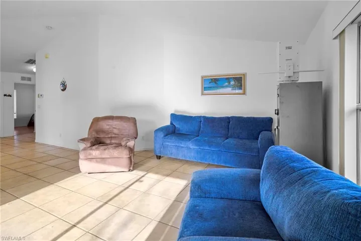 2 Greens Cir, Lehigh Acres, Florida 33936
