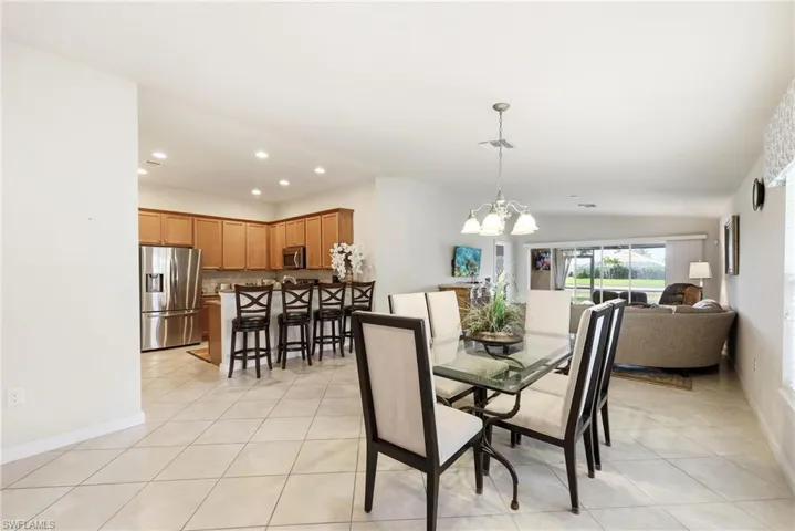 8664  Genova  CT, Naples, FL 34114