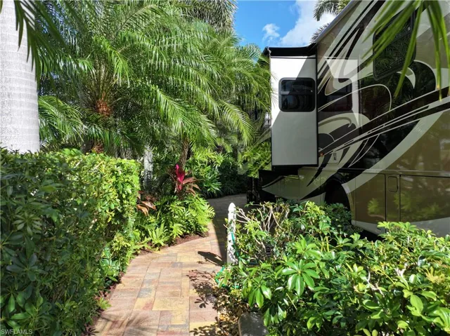 View of side of home