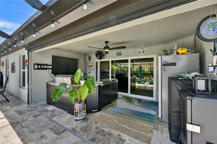 Outdoor Kitchen
