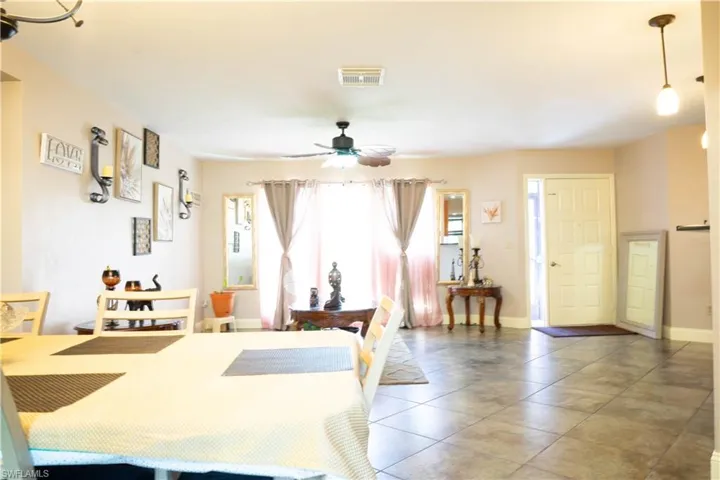 125 Sebring Cir, Lehigh Acres, Florida 33936