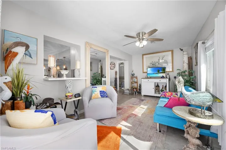 Living room with a ceiling fan