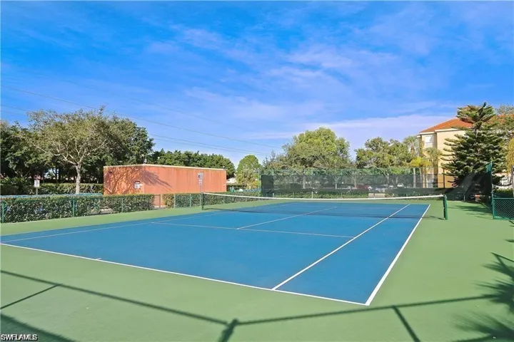7694 Bristol Cir, Naples Fl 34120