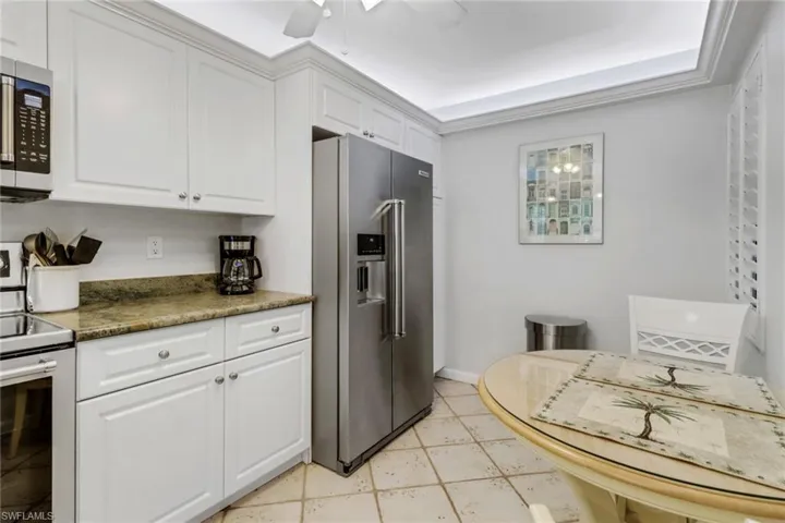 1085  forest lakes  DR, Naples, FL 34105