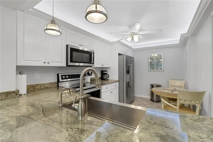1085  forest lakes  DR, Naples, FL 34105