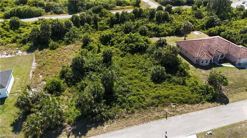 311 Lancelot Ave, Lehigh Acres Fl 33974