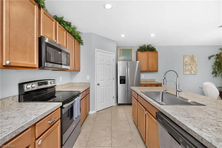 7492 Mikasa Dr, Punta Gorda, Florida 33950