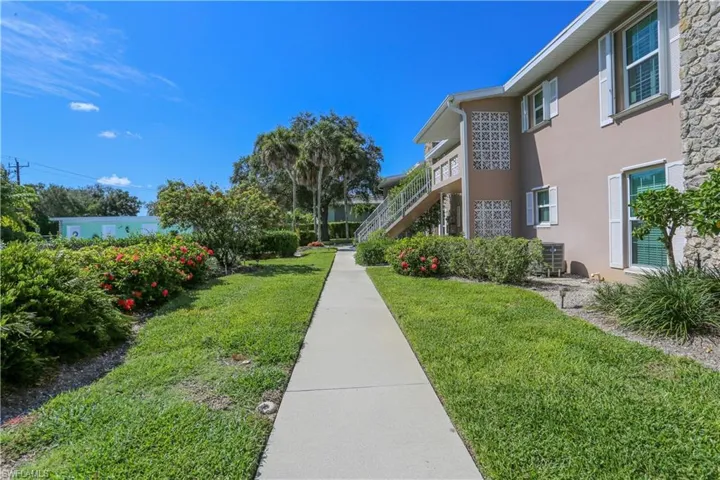 221 Cypress Way E 201, Naples, Florida 34110