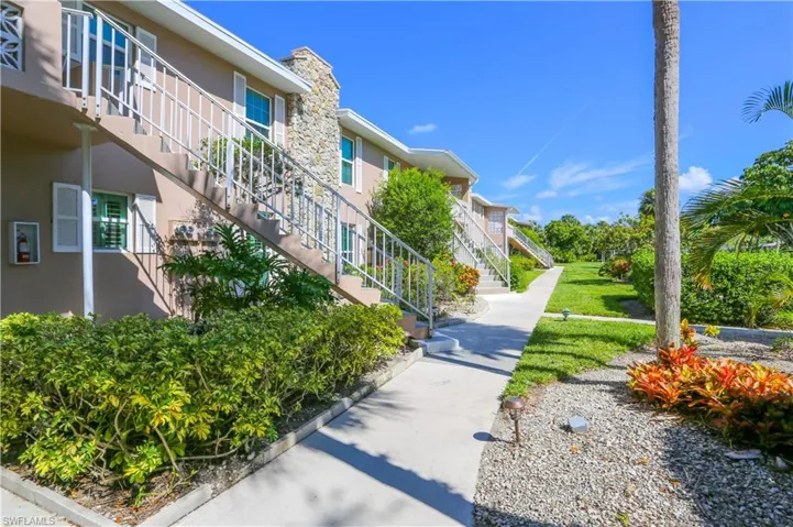 221 Cypress Way E 201, Naples, Florida 34110