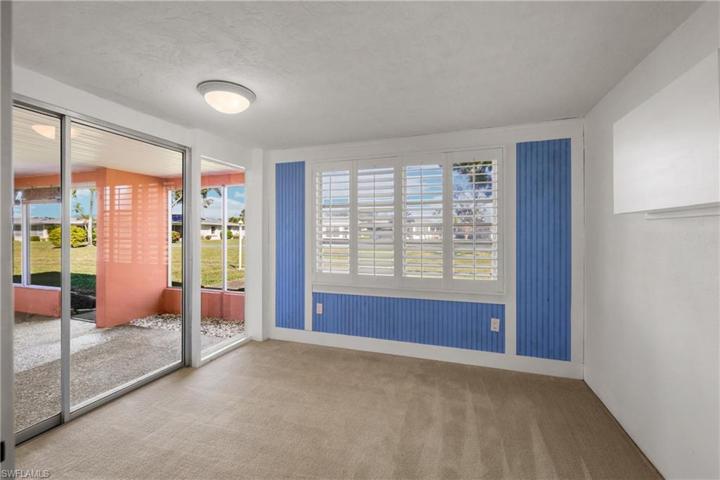 5569  Westwind  LN, Fort Myers, FL 33919