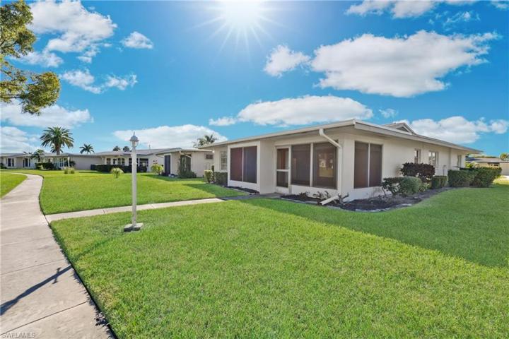 5569  Westwind  LN, Fort Myers, FL 33919