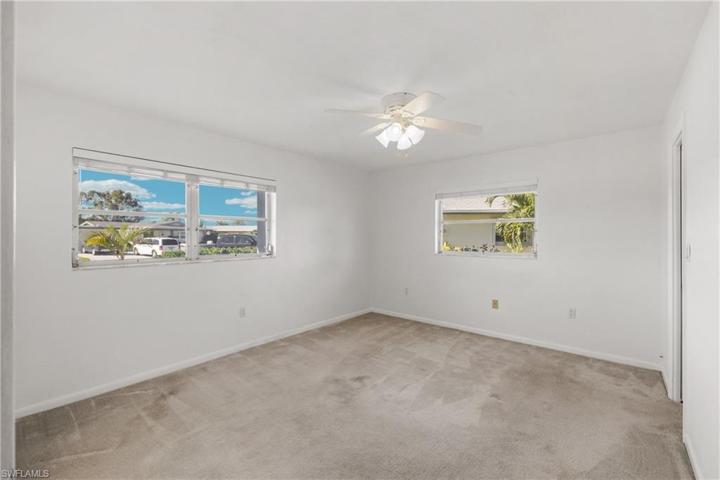 5569  Westwind  LN, Fort Myers, FL 33919