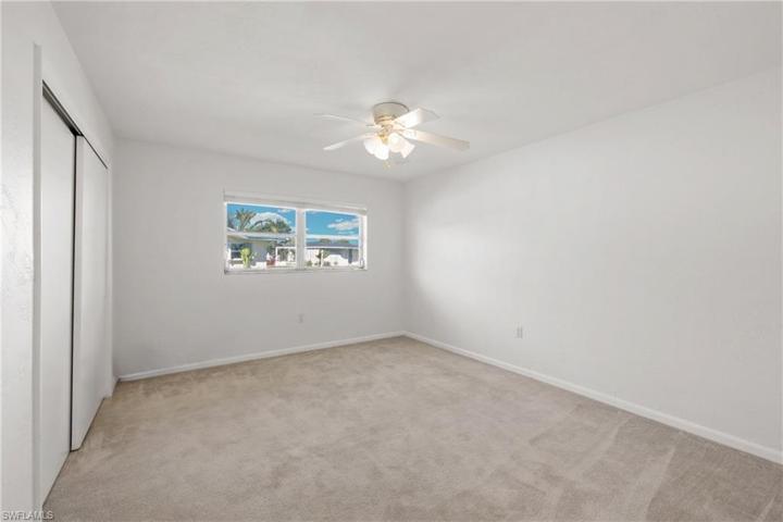5569  Westwind  LN, Fort Myers, FL 33919