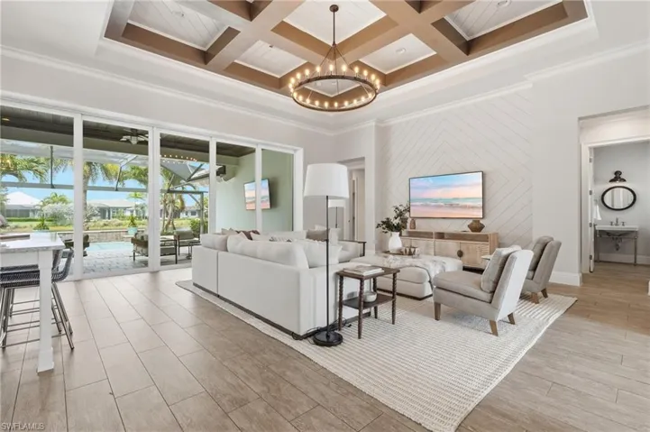 6348 Lyford Isle Dr, Naples, Florida 34113