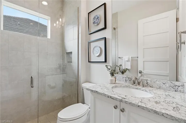 6348 Lyford Isle Dr, Naples, Florida 34113