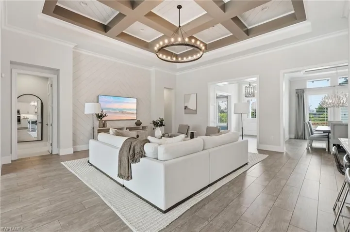 6348 Lyford Isle Dr, Naples, Florida 34113