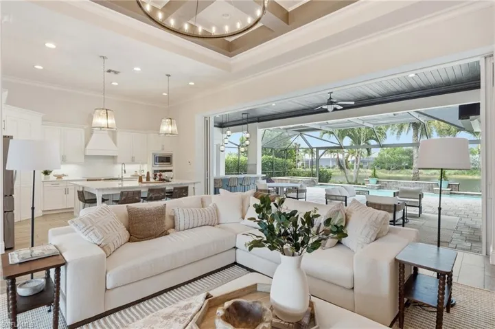 6348 Lyford Isle Dr, Naples, Florida 34113
