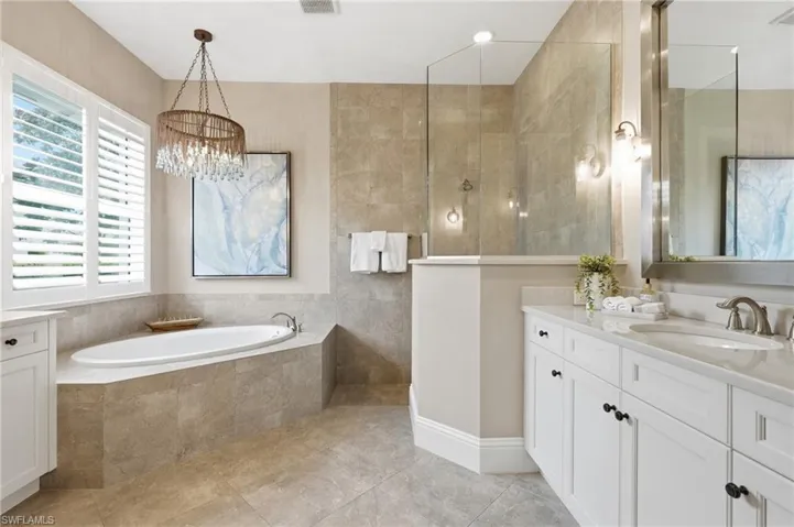 6348 Lyford Isle Dr, Naples, Florida 34113
